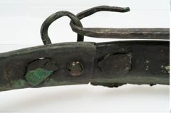 Foto von Bronzesitulenrand (NHMW-PRAE-001393)